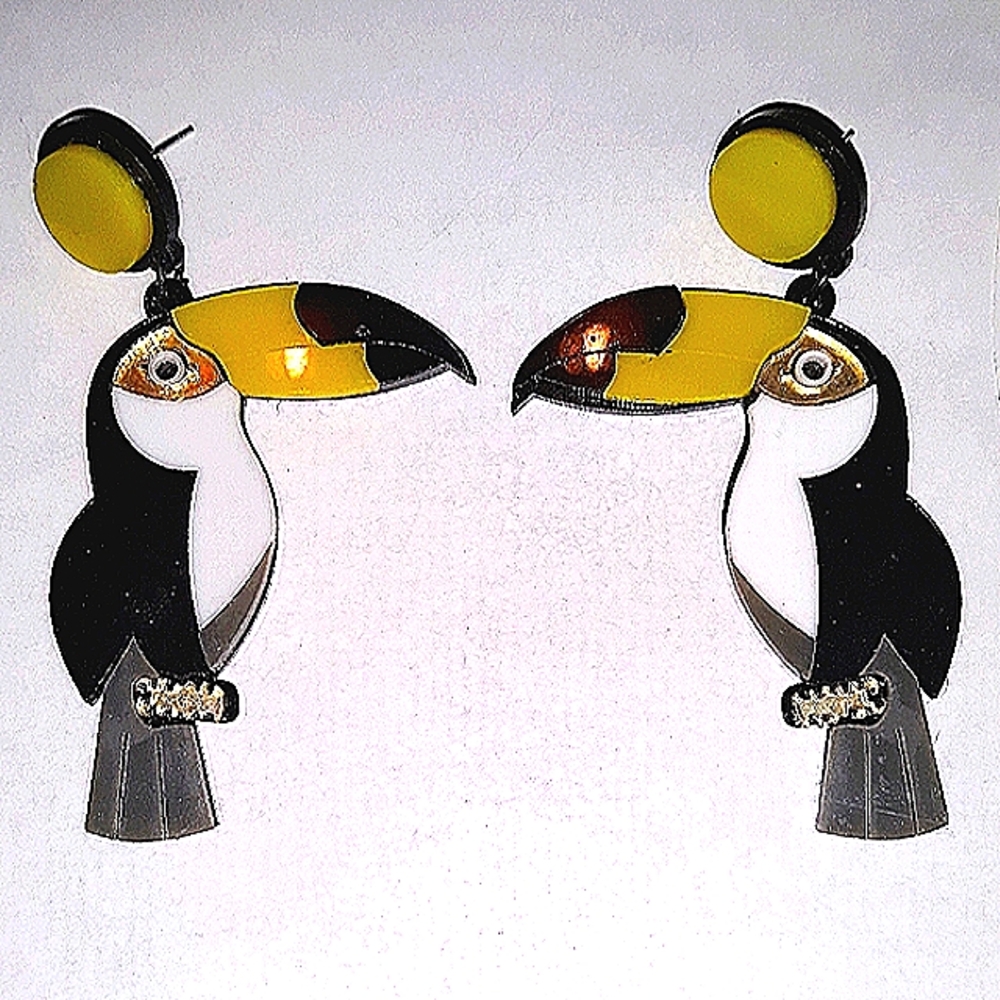 CUTE Bird Toucan Dangle Drop Earrings NEW Acrylic stainless steel stud posts NEW